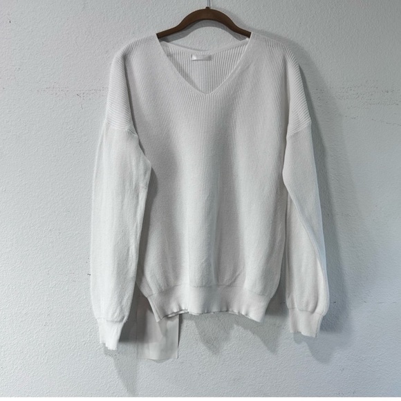 DRESKIP knitted white V-neck sweater size: L - Picture 1 of 14